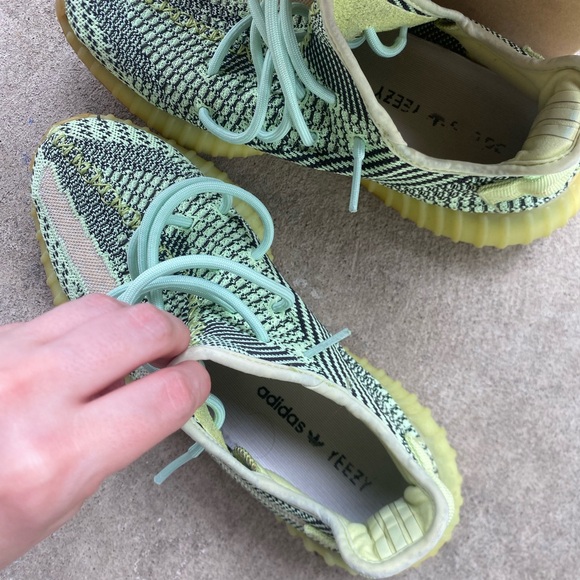 Yeezy - Picture 6 of 7